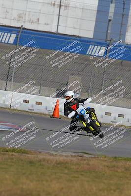 media/Nov-26-2022-Fastrack Riders (Sat) [[b001e85eef]]/Level 2/Session 3 Outside Turn 9/